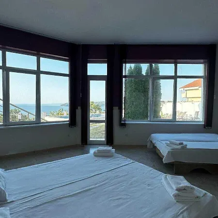 Quartz Briz 바르나