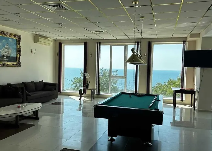 Hotel Quartz Briz 3*