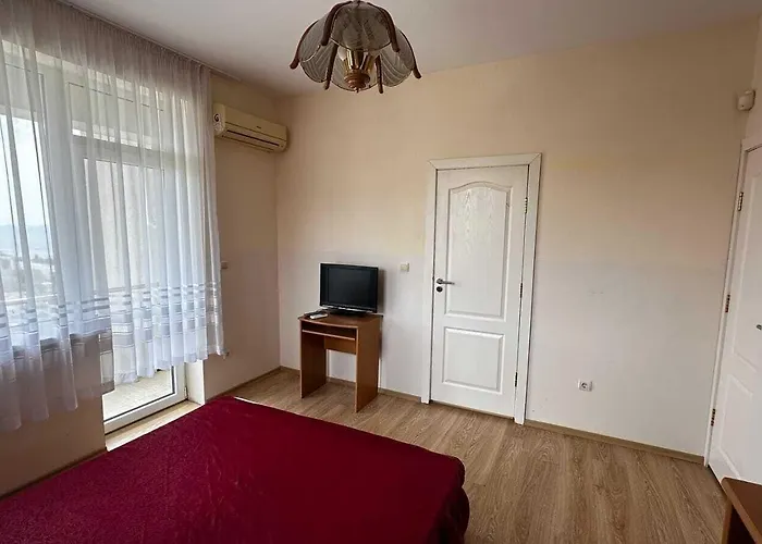 Quartz Briz Hotel 3*