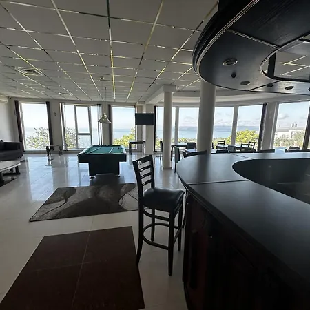 Hotel Quartz Briz