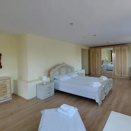 Hotel Quartz Briz