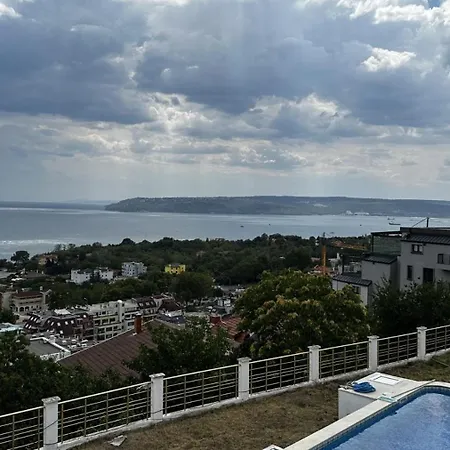 Quartz Briz Hotel 3*